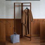 Ceviz Ahşap Paravan Askılık, Ahşap Konfeksiyon Askılık, Çocuk Konfeksiyon Askılık, Elbise Akısı - Görsel 3